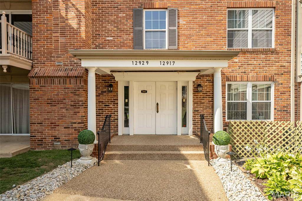 12929 Portulaca DR #211, St Louis, MO 63146