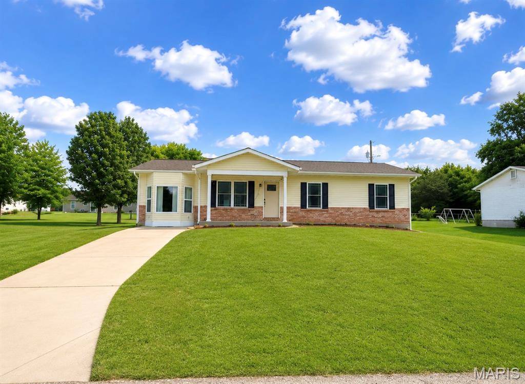 10481 Simmental LN, Potosi, MO 63664