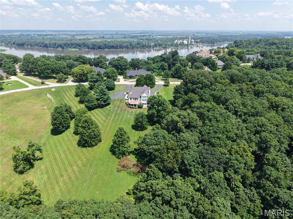 17 Orchard Point RD, Hannibal, MO 63401