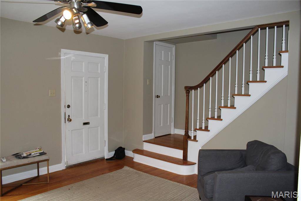 1119 Sanford AVE, St Louis, MO 63139