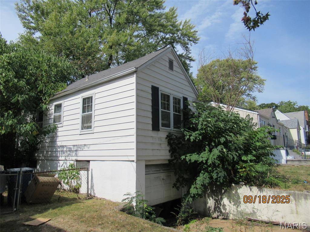 7516 Calvin AVE, St Louis, MO 63136