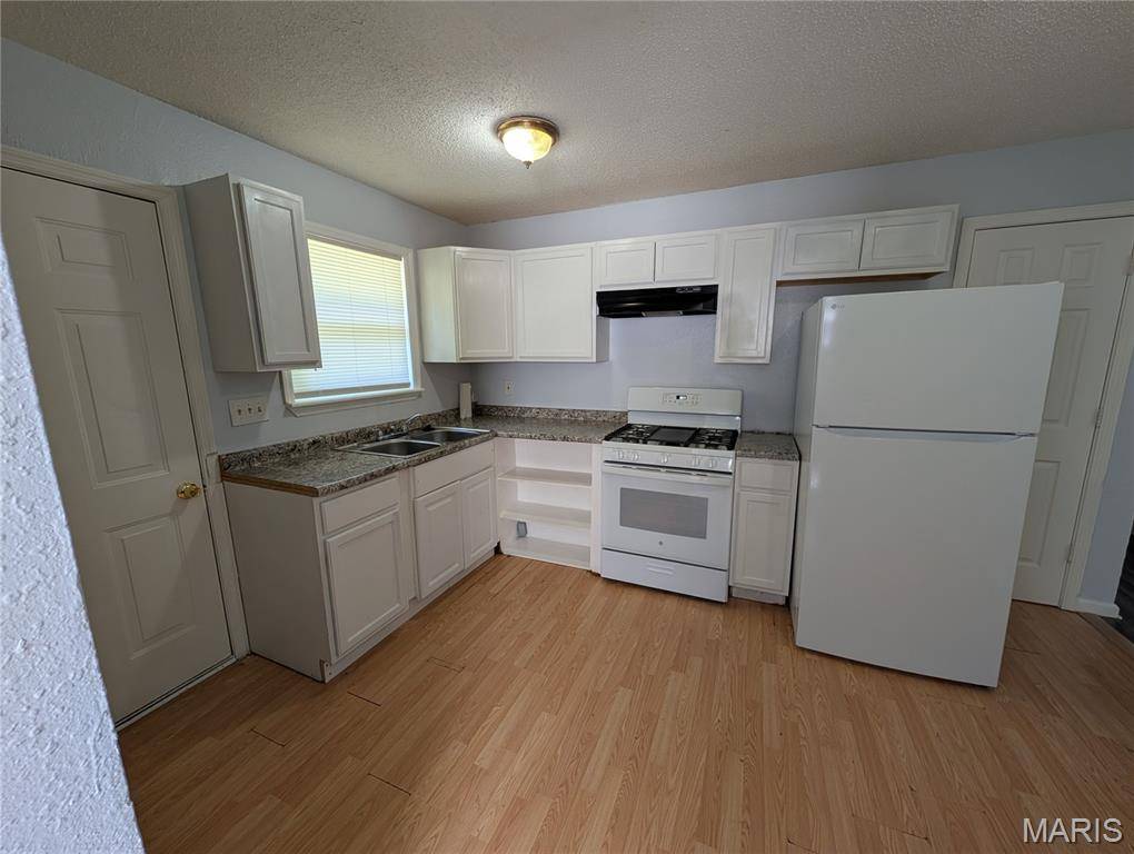 1122 Prigge AVE, Normandy, MO 63138