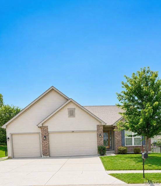 106 Crystal Creek CT, Wentzville, MO 63385