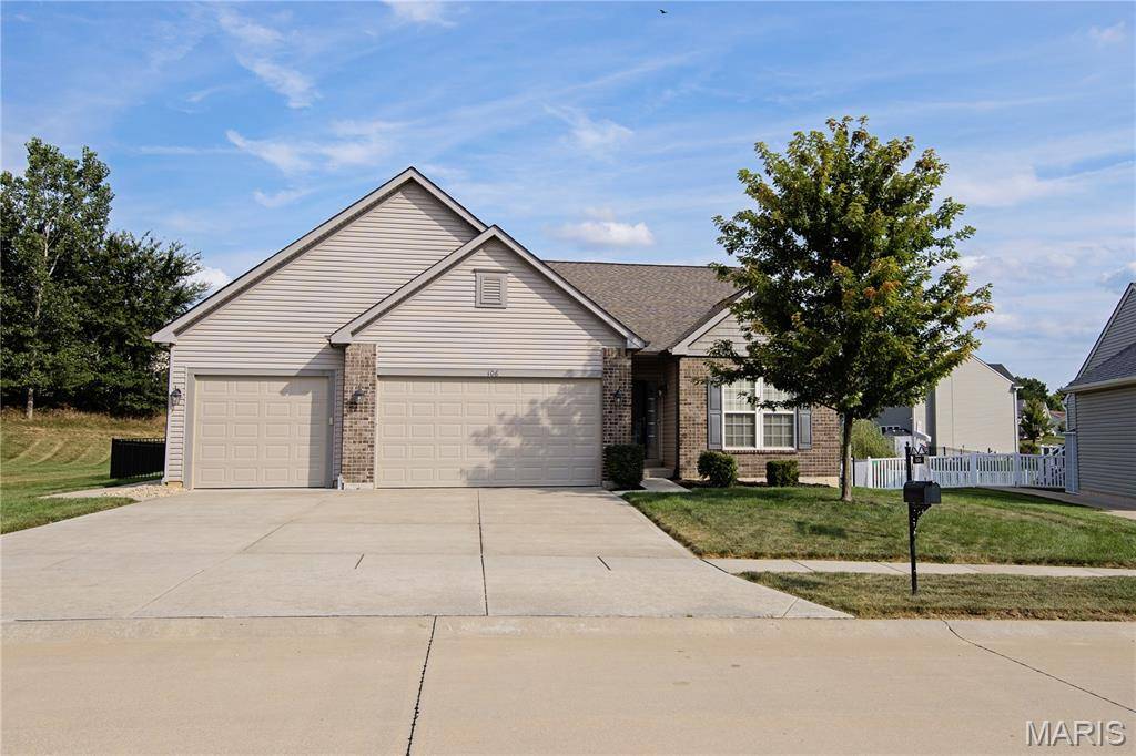 106 Crystal Creek CT, Wentzville, MO 63385