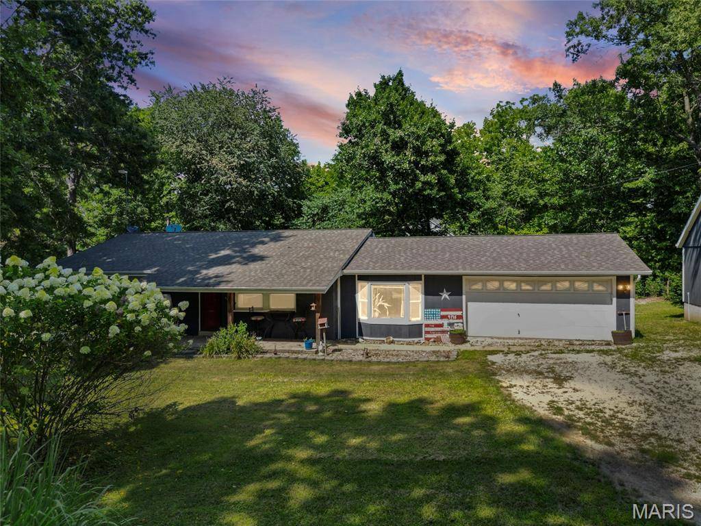 9175 Jones Creek RD, Dittmer, MO 63023