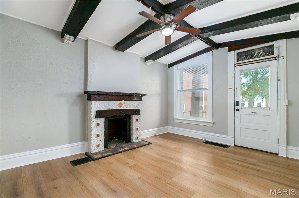 3841 Michigan AVE, St Louis, MO 63118
