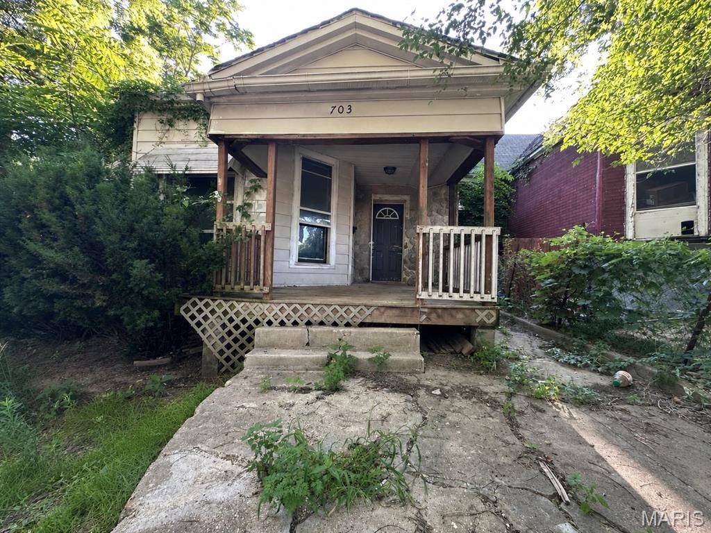 703 Walnut ST, Hannibal, MO 63401