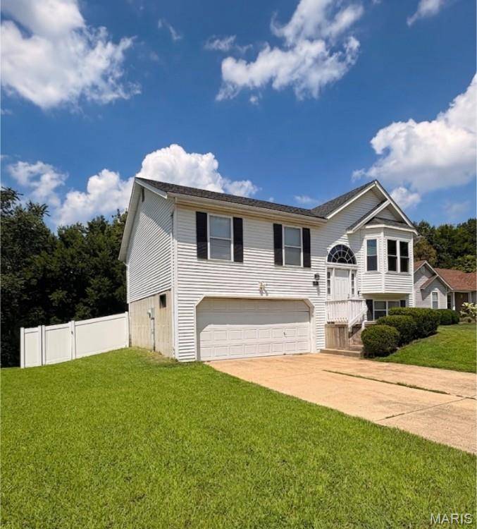 991 Sunset Farms CT, St Charles, MO 63304