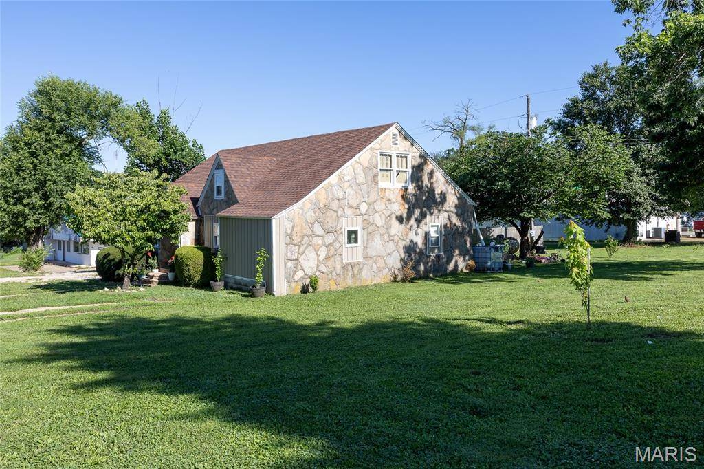 339 First St First, Summersville, MO 65571