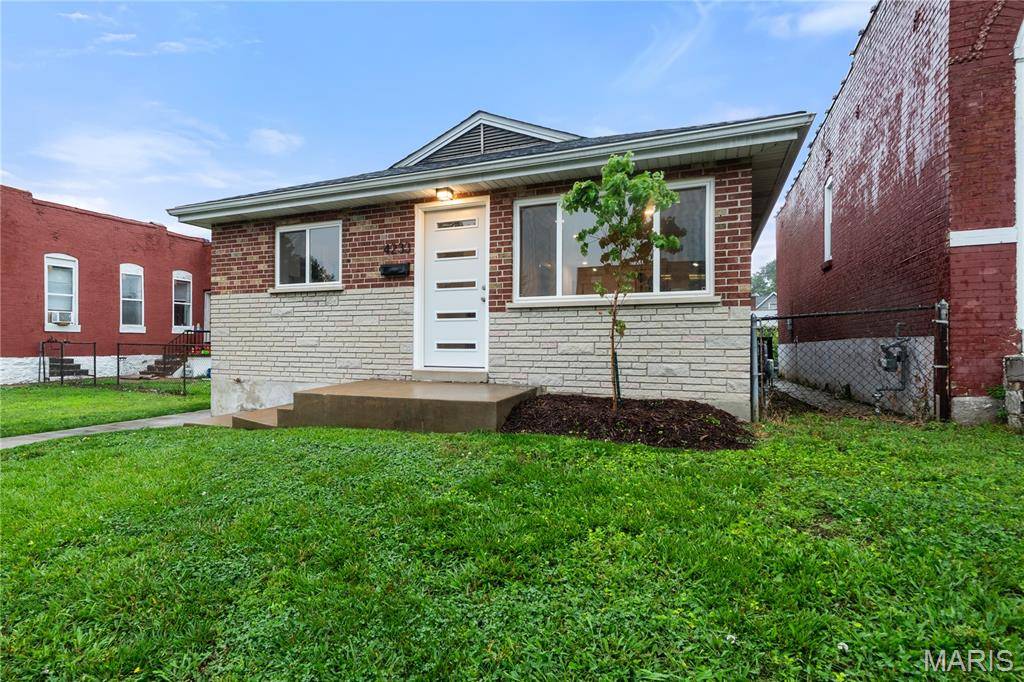 4233 Delor ST, St Louis, MO 63116