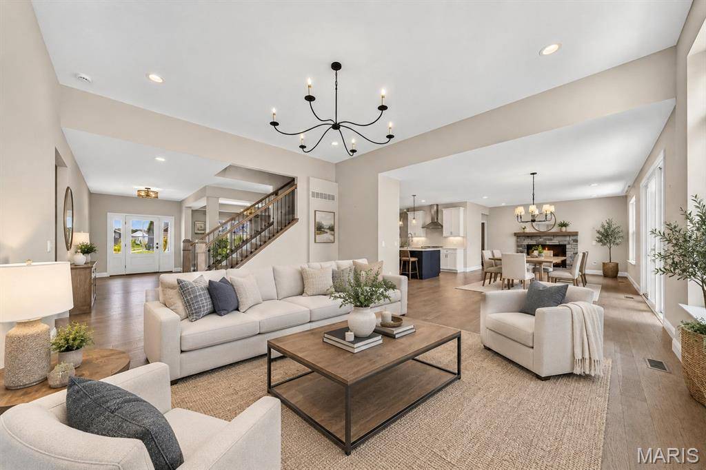 3 Warchol CT, O'fallon, MO 63368