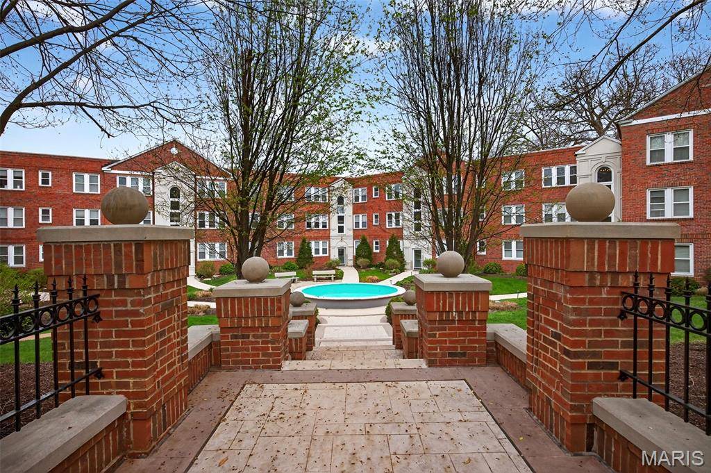 7745 Kingsbury BLVD #22, St Louis, MO 63105