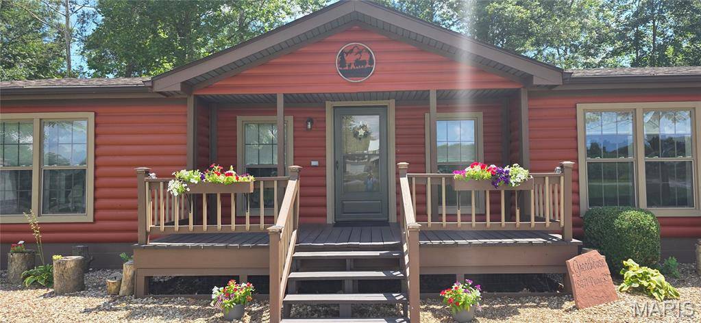 18371 Perry RD, Pittsburg, IL 62974