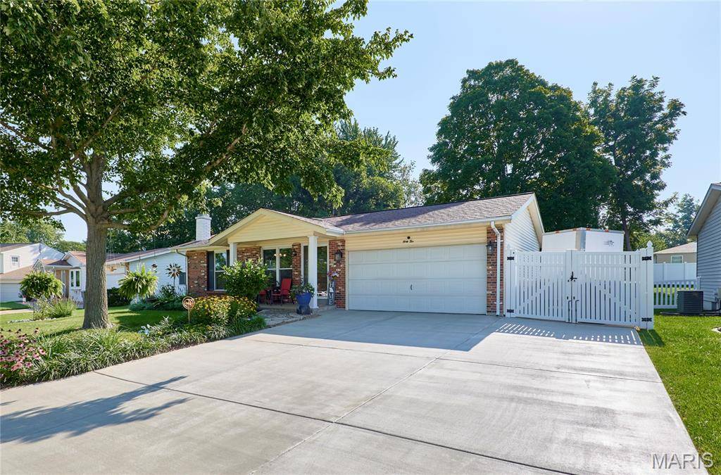 42 Heather Valley CIR, St Peters, MO 63376