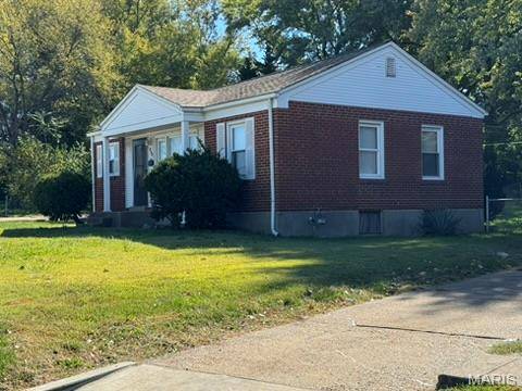 840 Pershall RD, Florissant, MO 63031