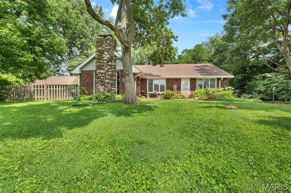 2008 Valley View LN, Collinsville, IL 62234