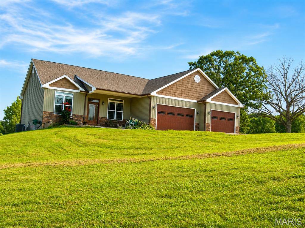 6779 Elmont RD, Sullivan, MO 63080