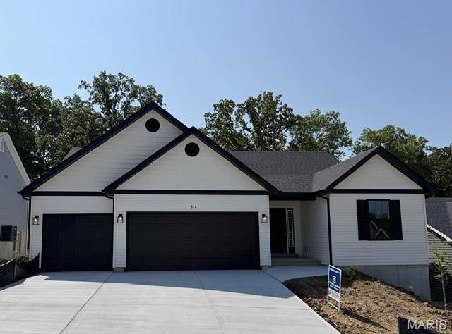 818 Dogwood Way, Hillsboro, MO 63050