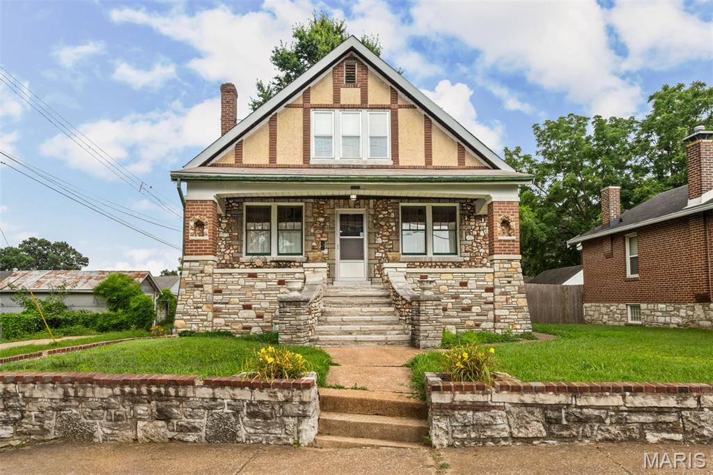 7920 Hildesheim AVE, St Louis, MO 63123
