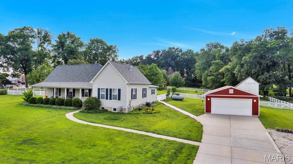 2365 Saint Paul RD, St Paul, MO 63366