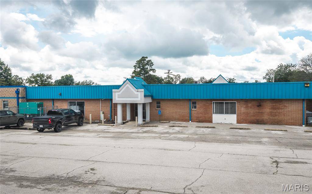 20 Hughes Ford RD, Sullivan, MO 63080