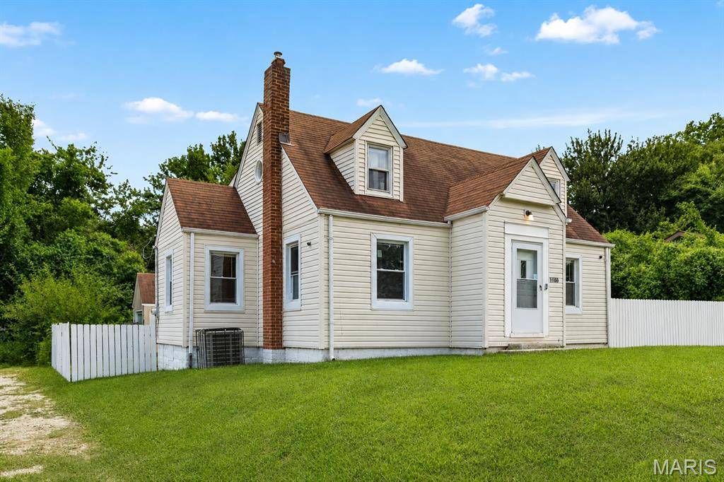1100 Northdale AVE, St Louis, MO 63138