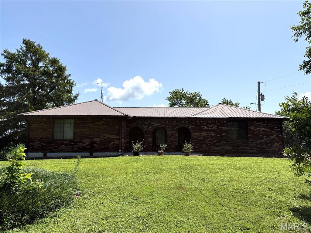 2622 Highway N, Qulin, MO 63961