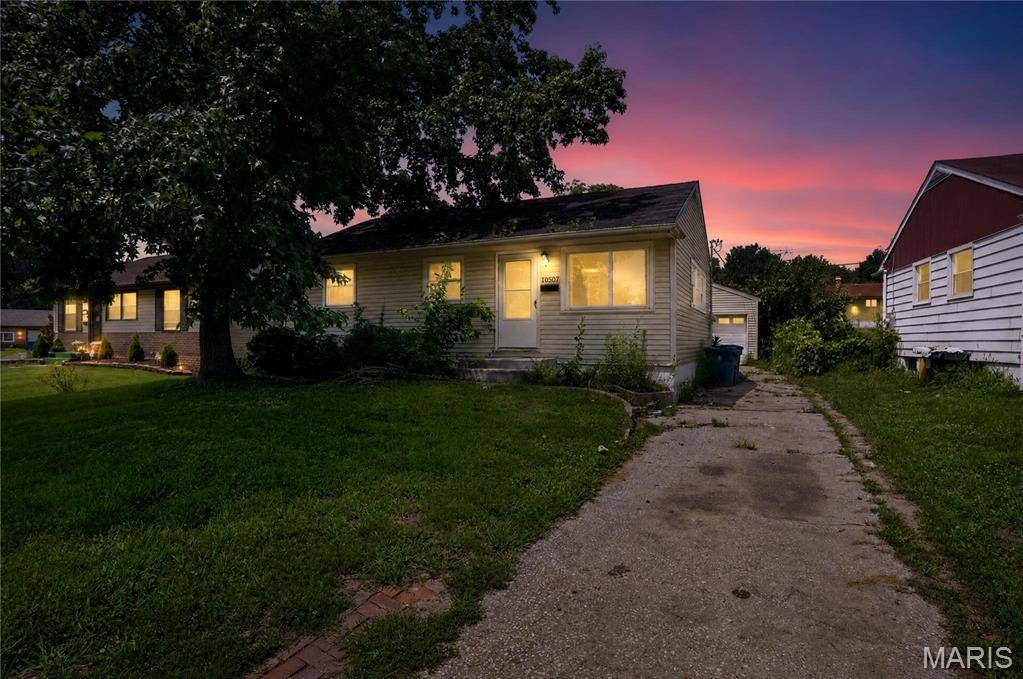 10507 Renfrew DR, St Louis, MO 63137