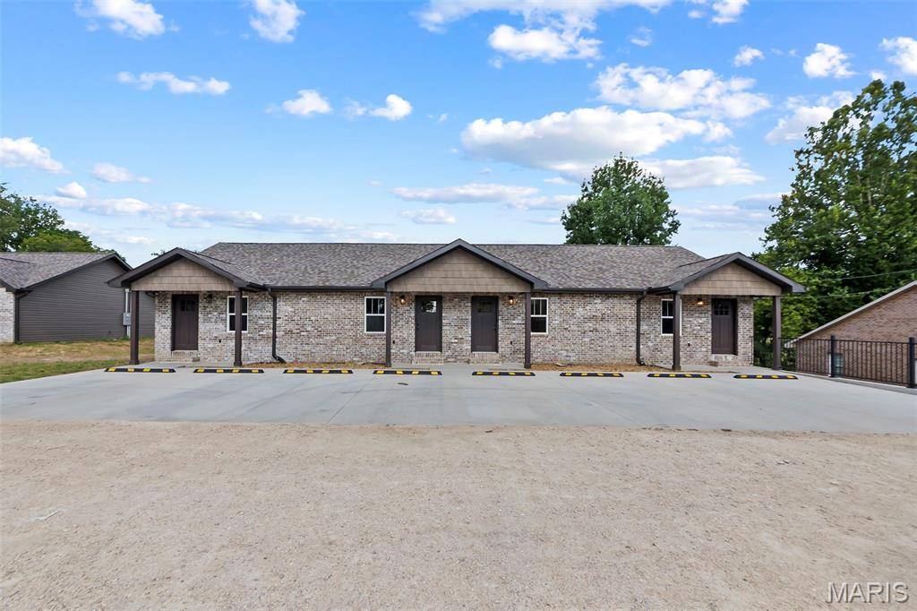 235 Cedar CIR, Jackson, MO 63755