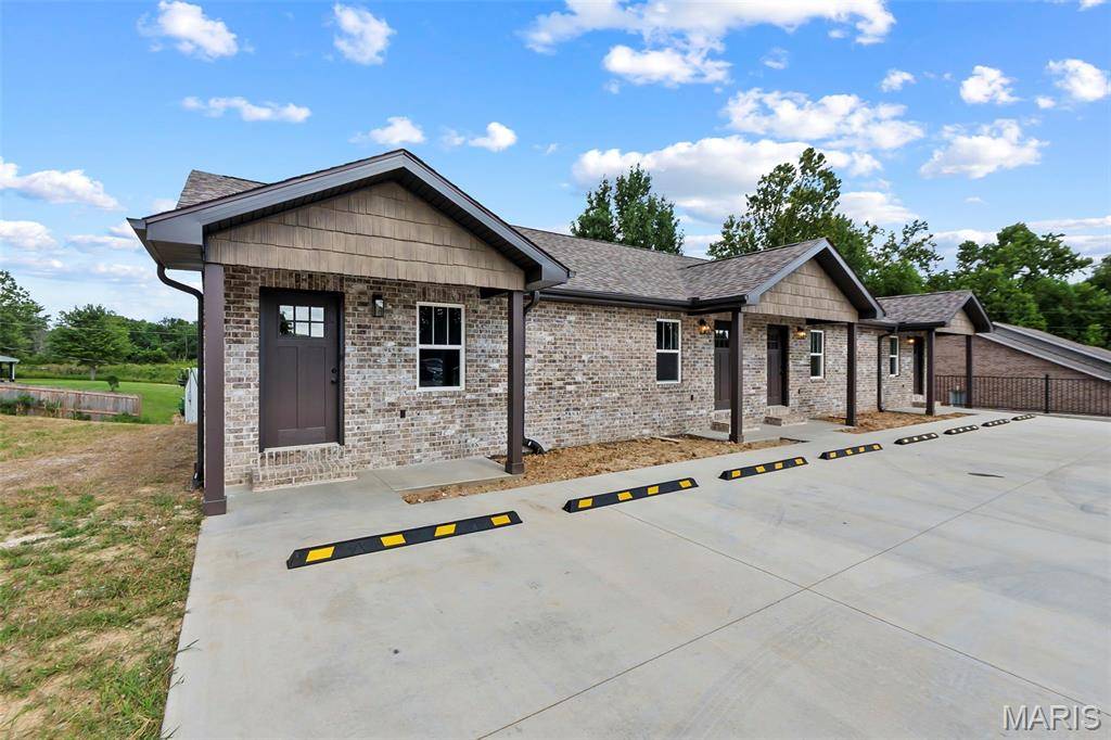 235 Cedar CIR, Jackson, MO 63755
