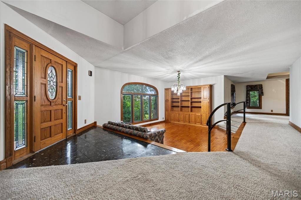 468 White Clover RD, Strafford, MO 65757