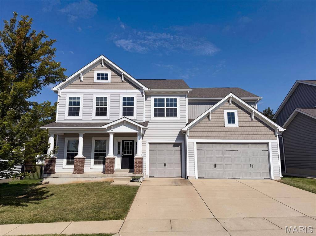 5945 Hawkins Ridge CT, St Louis, MO 63129