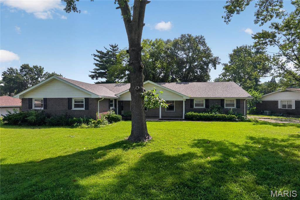 550 Monceau DR, Ferguson, MO 63135