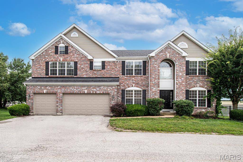 533 Weidman RD, Ballwin, MO 63011