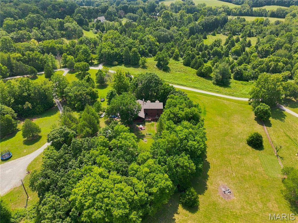 19501 Coventry CIR, Marthasville, MO 63357