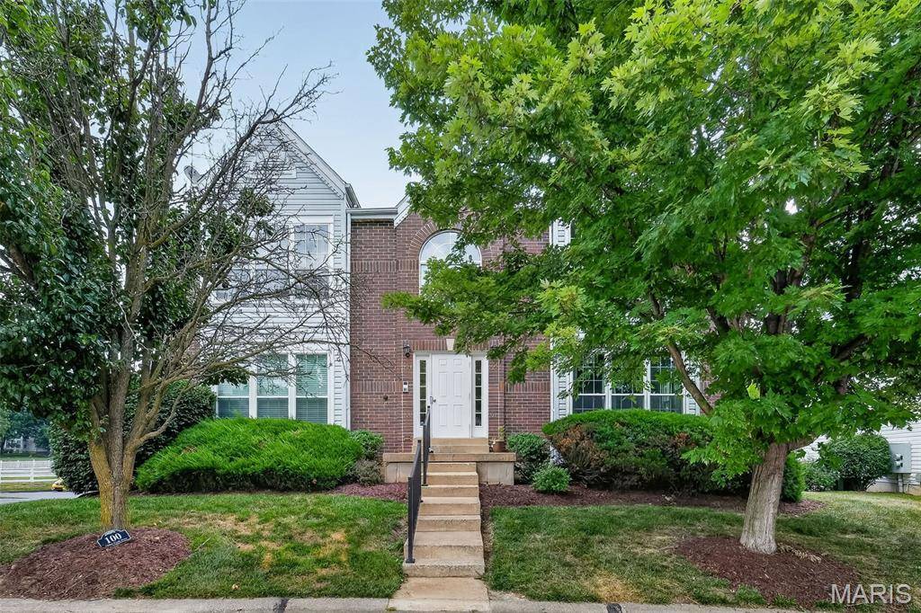 101 Timber Creek DR, O'fallon, MO 63368
