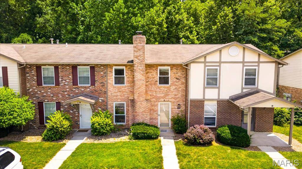 61 Park Charles #C, St Charles, MO 63376