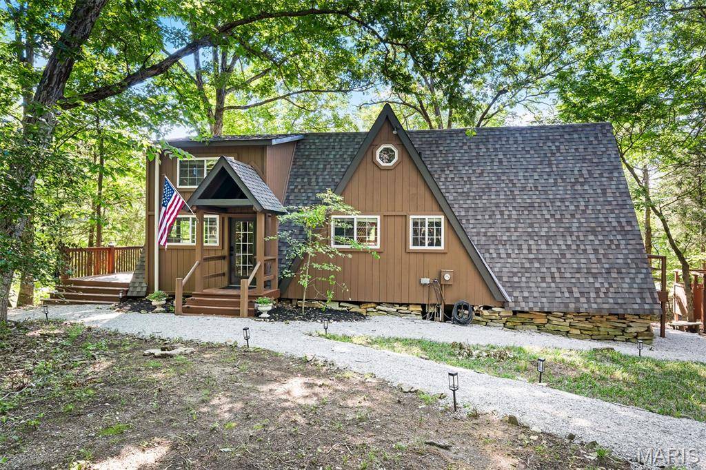 411 Cervina Beach DR, Innsbrook, MO 63390