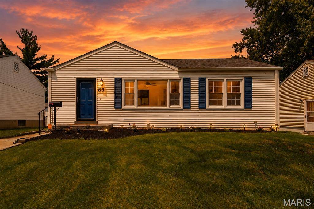 65 La Sierra DR, Florissant, MO 63031