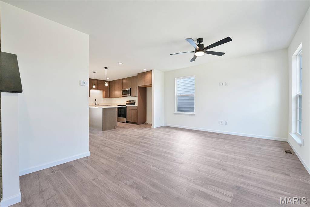 160 Sunset Terrace DR, O'fallon, MO 63385