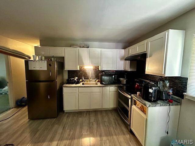 10246 Count DR, St Louis, MO 63136