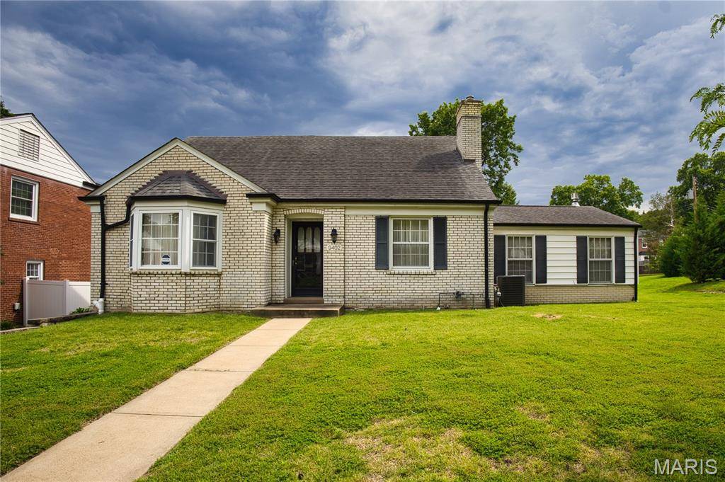 9402 Pine AVE, Brentwood, MO 63144