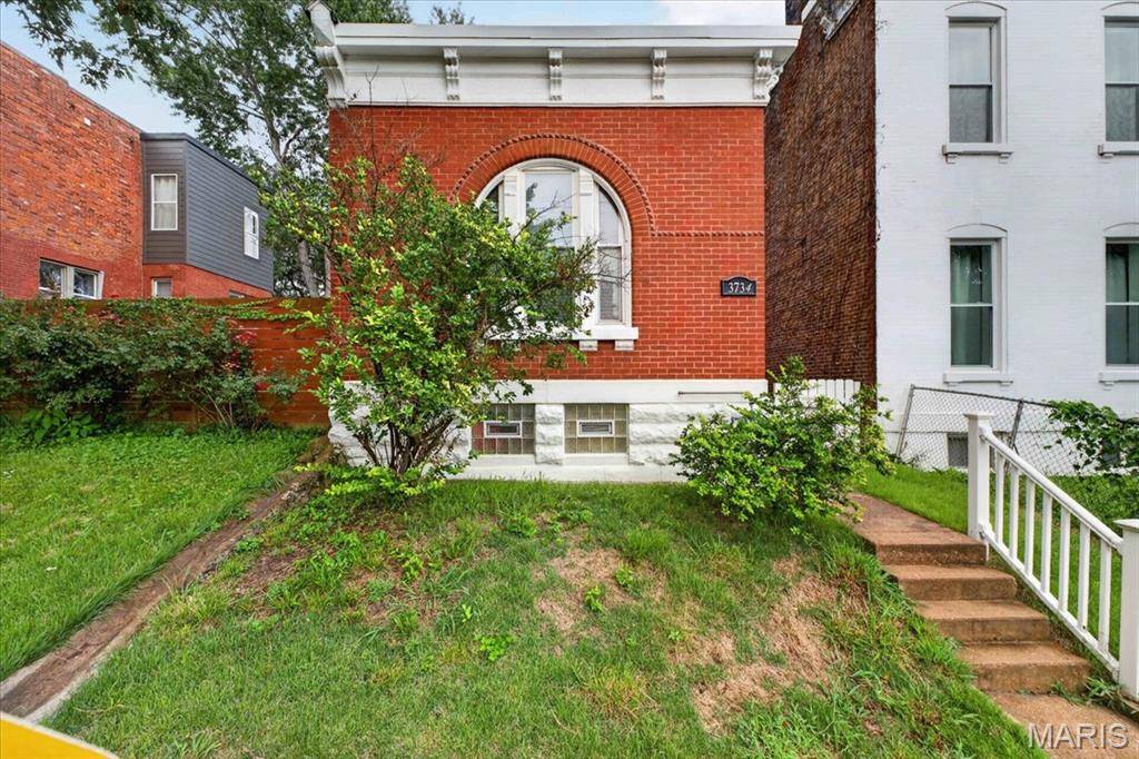3734 Texas AVE, St Louis, MO 63118