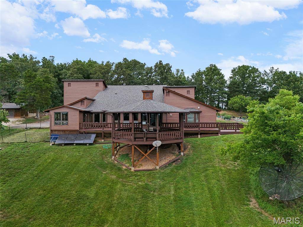 2362 Rock N Horse Farms DR, Festus, MO 63028