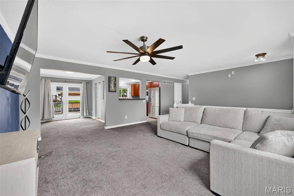 1273 Poseidon CT, St Peters, MO 63376