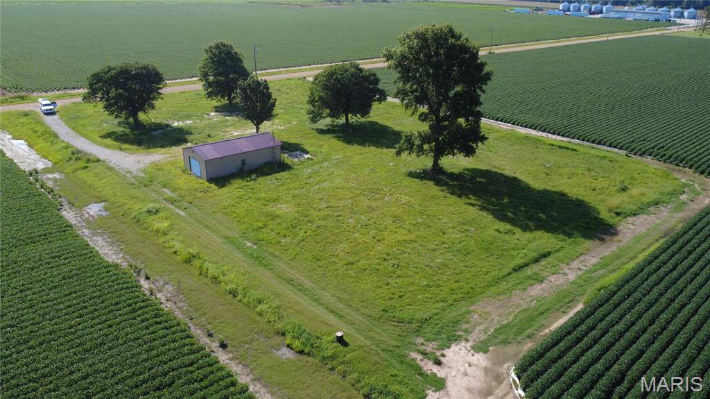 3517 County Road 675, Bernie, MO 63822