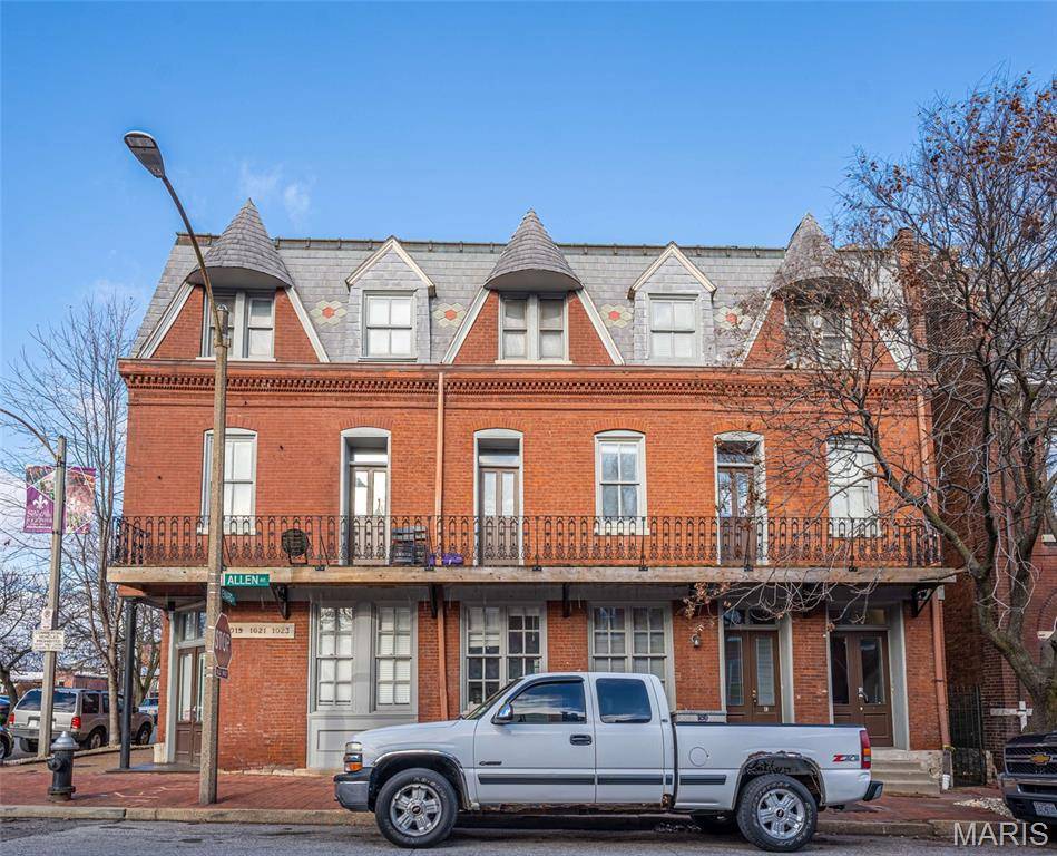 1019 Allen AVE, St Louis, MO 63104