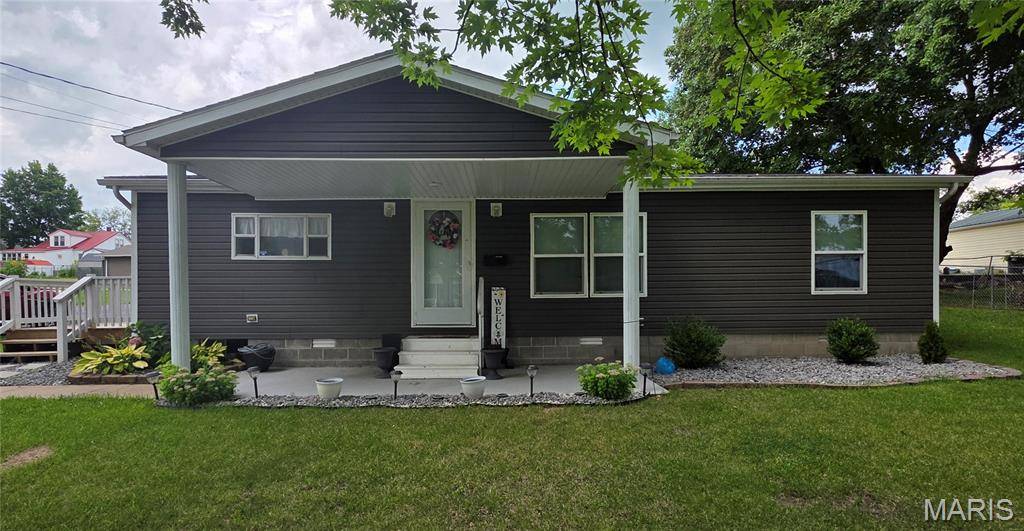 501 E Broadway ST, Steeleville, IL 62288