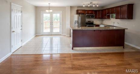 103 Castlewood DR, Troy, MO 63379