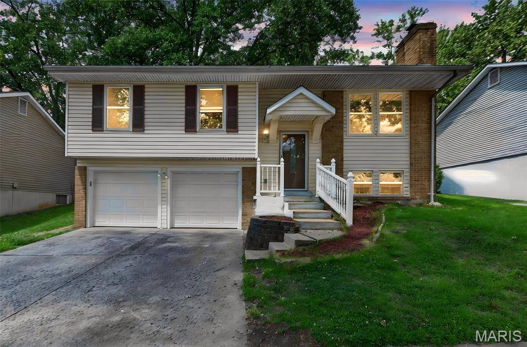 2311 Country Village CT, Maryland Heights, MO 63043